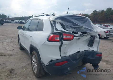 2017 Jeep Cherokee Latitude 4X4 z USA, uszkodzony, nr VIN 1C4PJMCB5HW579592